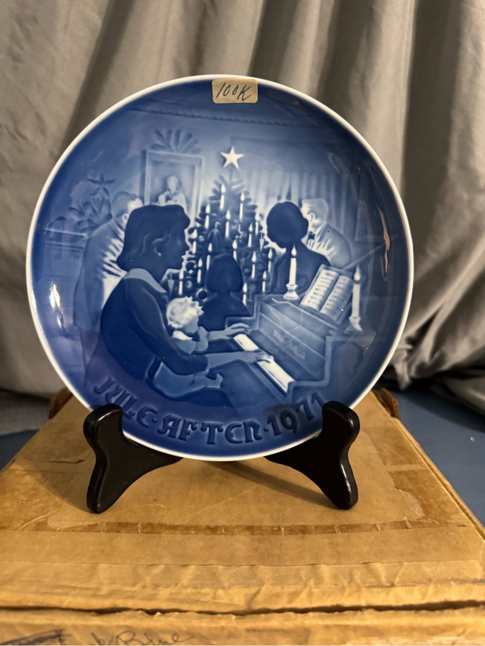Blue Collector Plate - Holiday Scene